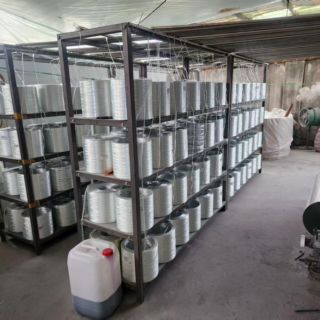 Fiberglass roving material preparation for FRP sheet production